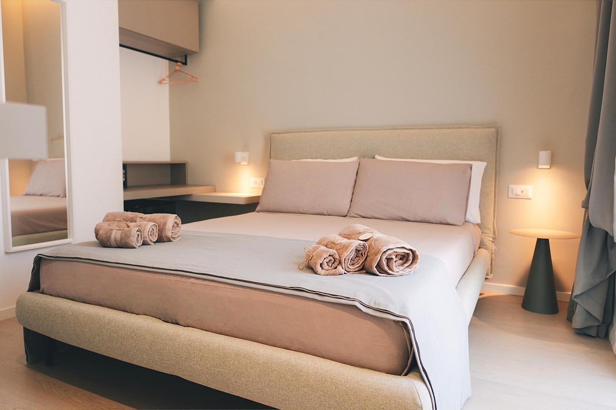 18Zero2 Luxury Rooms Bari Exterior foto